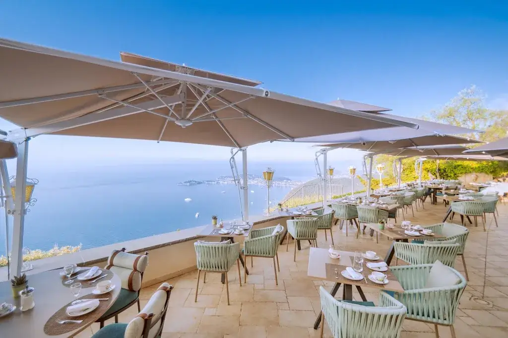 Les Remparts_Èze_slider_image_1