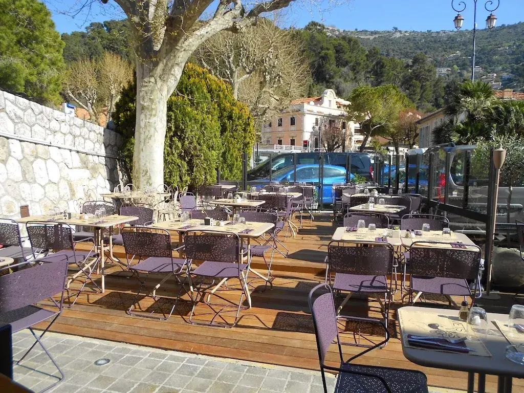 Mets Vins Chics restaurant in Èze