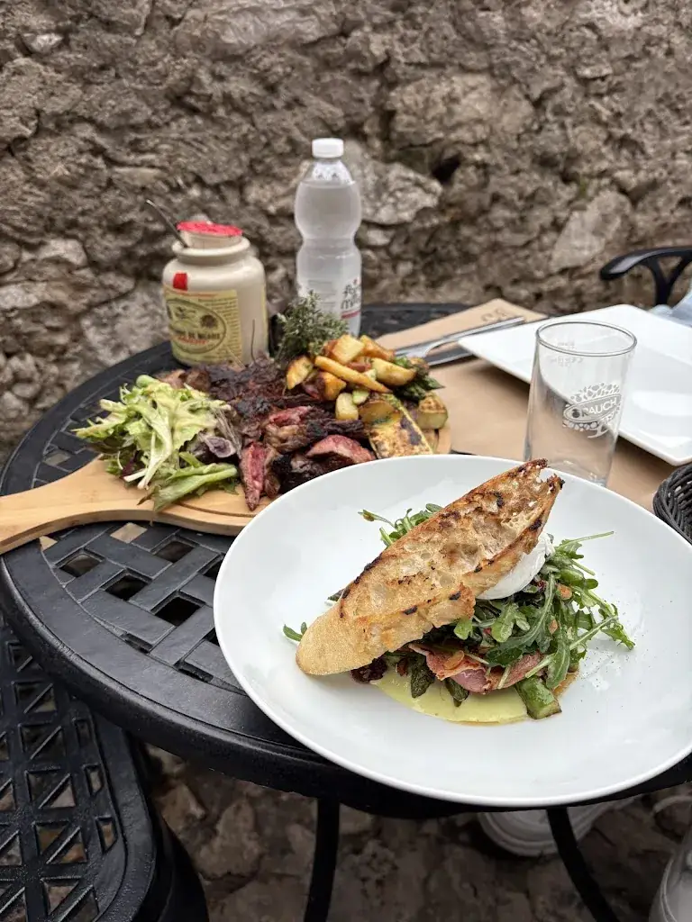 Fakhrur Rozi _Le Cactus_Èze_review