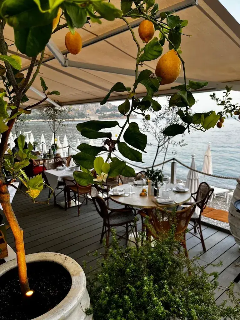 Philip Armytage_LA SPIAGGIA ÈZE_Èze_review