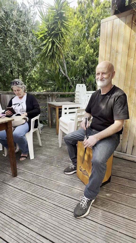 Rhea Brown_LA CAMPAGNE_Èze_review