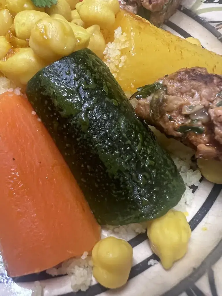 Kader Bouzabida_Le Jam les délices de biladi_Forcalquier_review