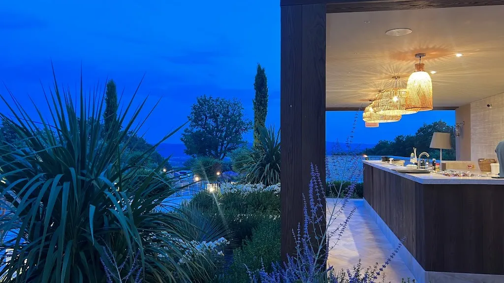 Tobi Schwabe_Restaurant Casa Gia_Forcalquier_review