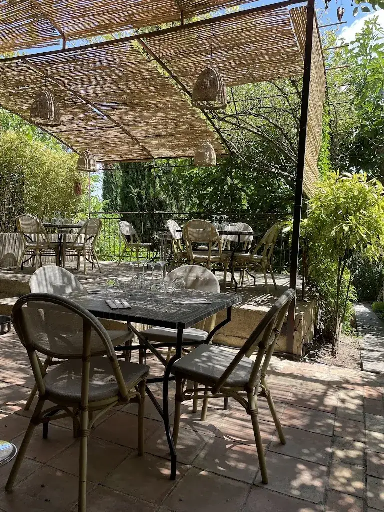 It’s ME_Le Bel Ecrin_Forcalquier_recensione