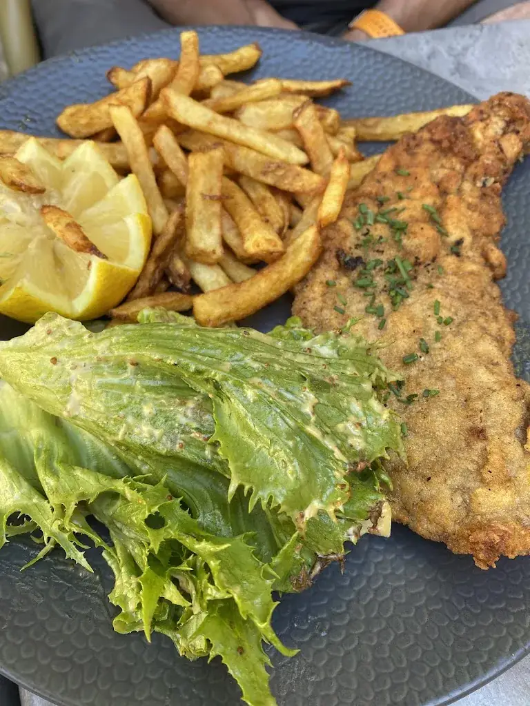 Inez Mol_Restaurant Brasserie Italienne La Cantina_Forcalquier_Bewertung