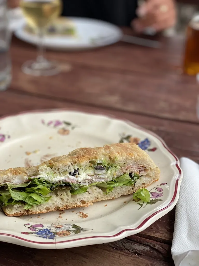 quentin berthonneau_Lo Pichotòme_Forcalquier_review