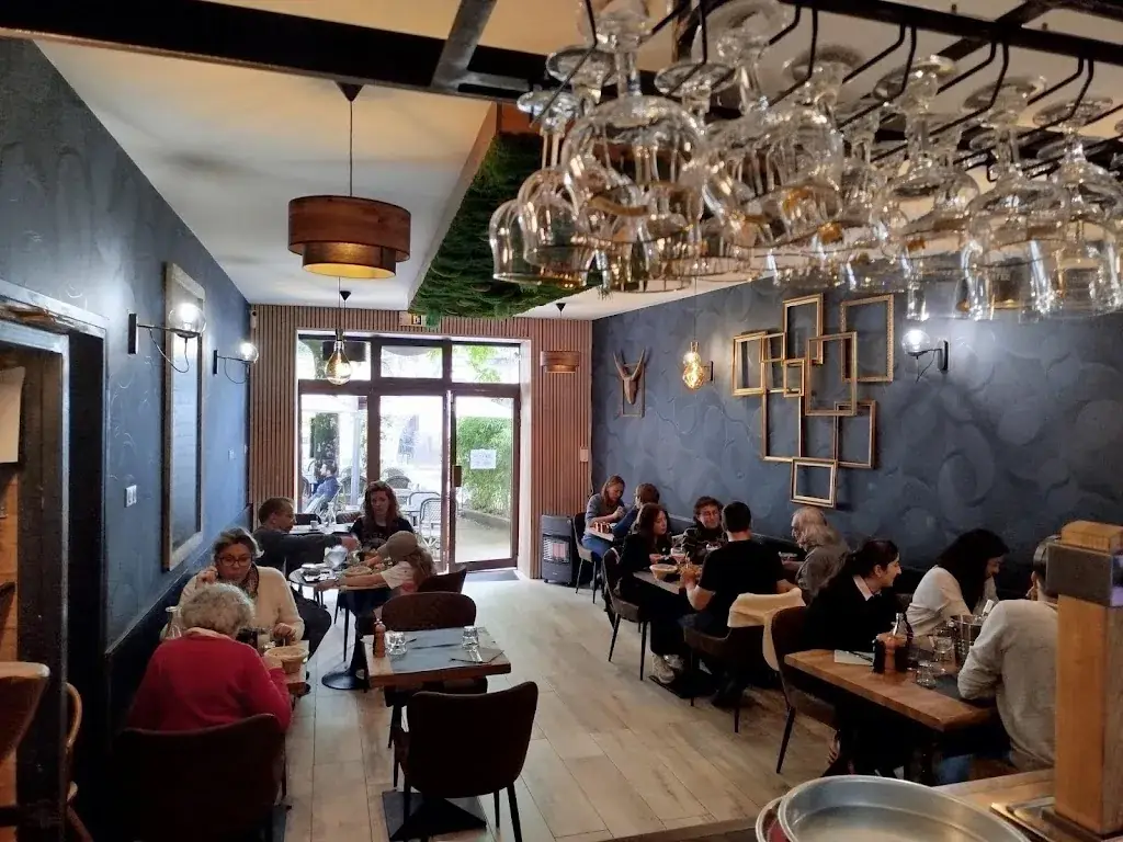 Le 22 restaurant in Forcalquier