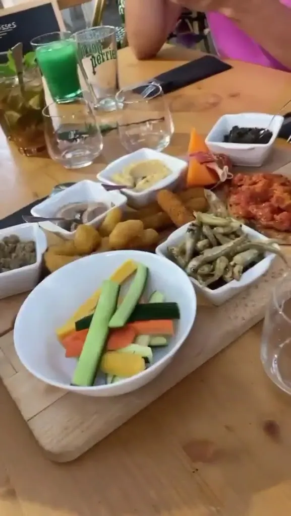 Les Canisses_Fontvieille_slider_image_2