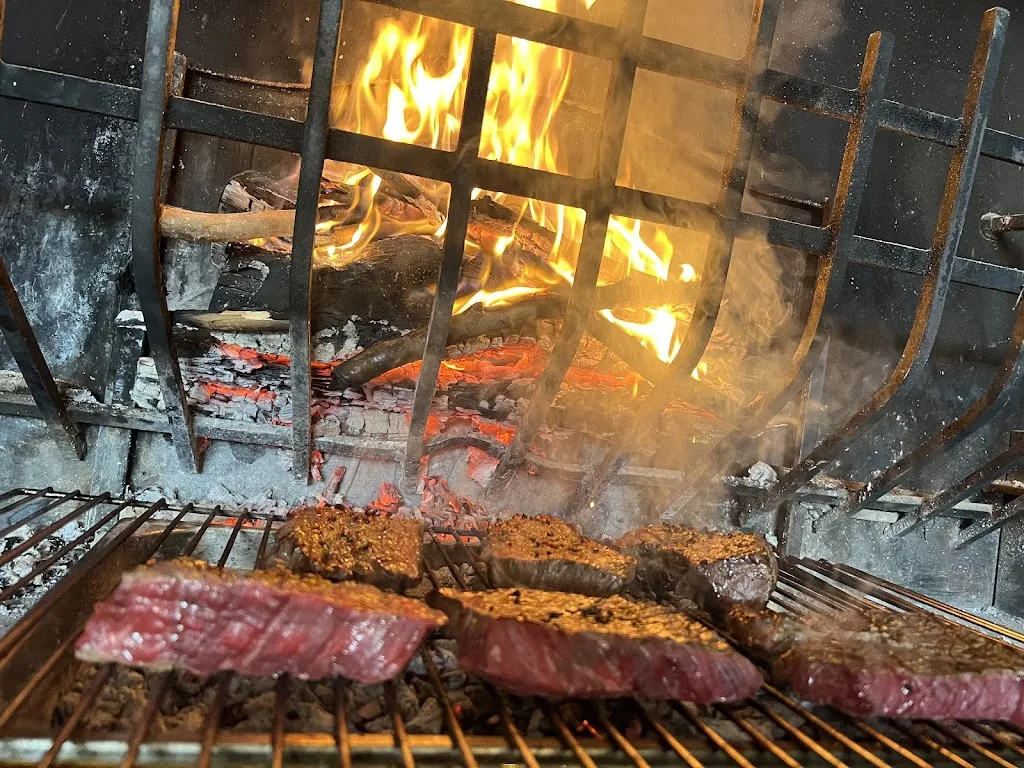 Les Canisses_Fontvieille_slider_image_3