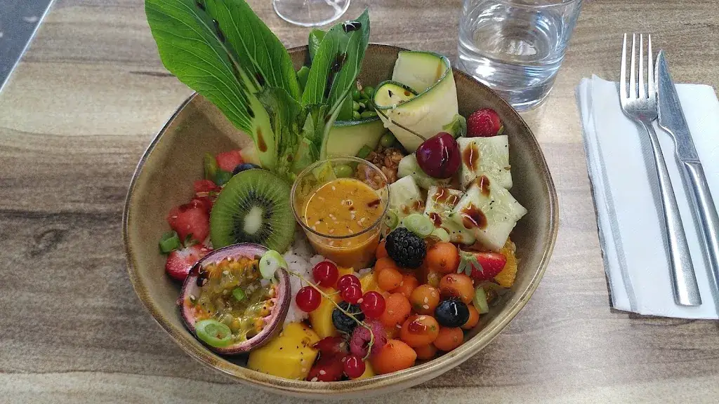 Stephanie Ilona Horvath_La Cuisine_Fontvieille_review