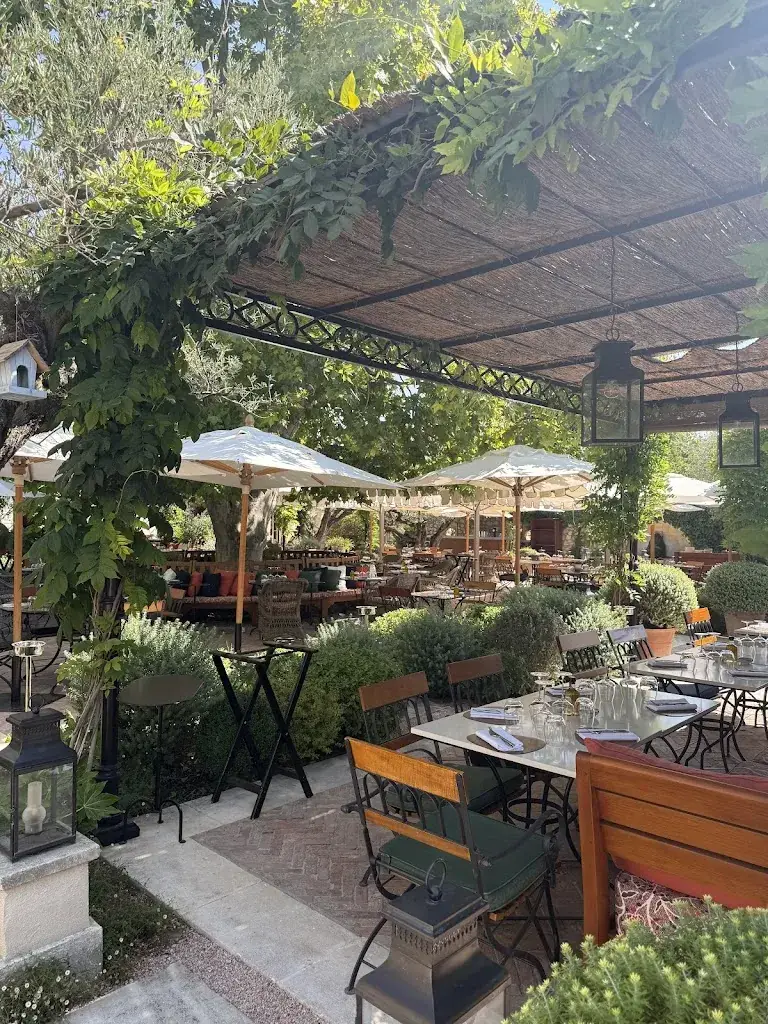 La Table d'Estoublon_Fontvieille_slider_image_3