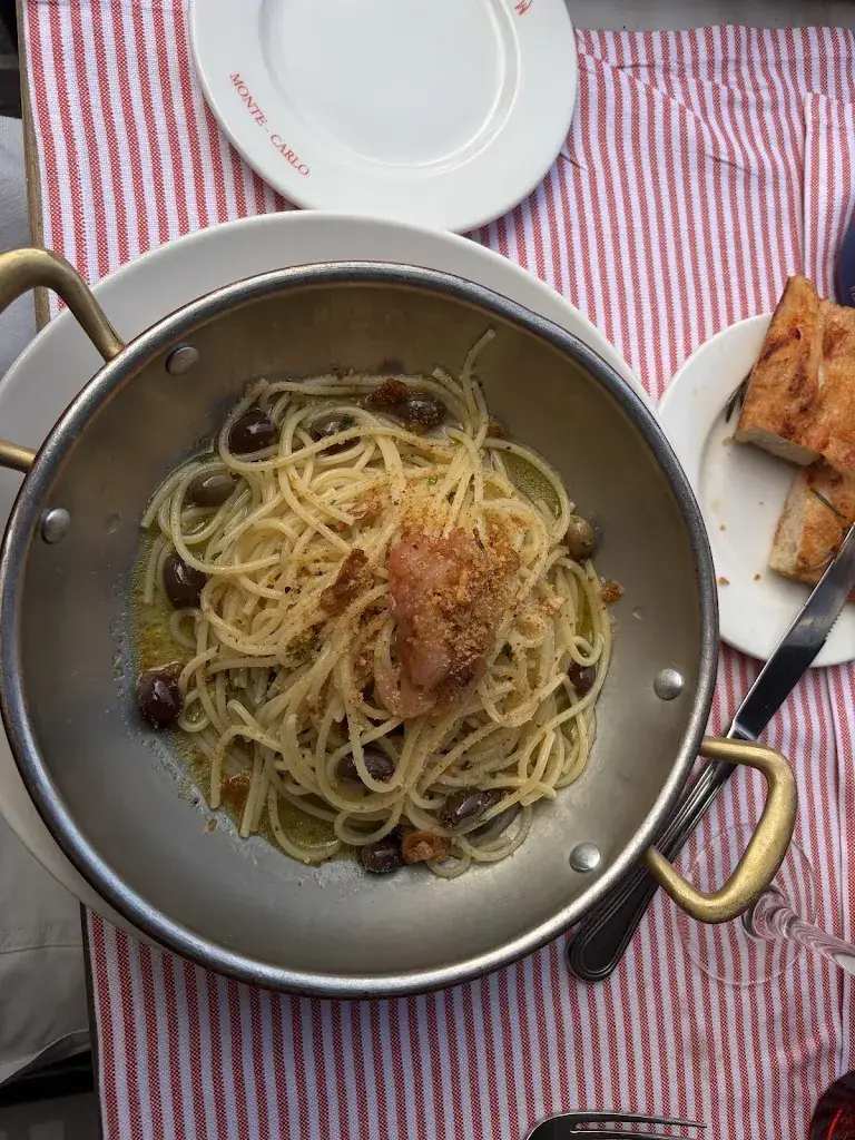 Chris Smith_La Saliere_Monaco_reseña