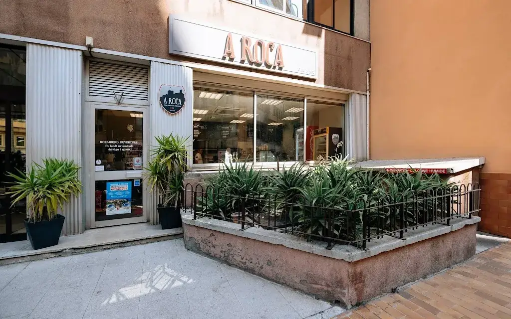 A ROCA_Monaco_slider_image_3