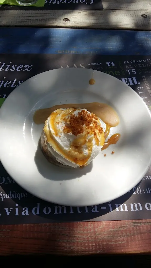 Milos Vasiljevic_Auberge de l'Abbaye de Montmajour_Arles_review