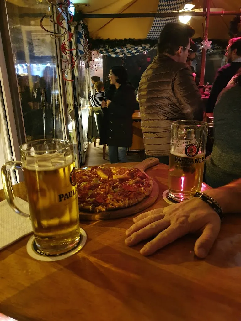 Shameelah Tupa-Adamczak_gerhard's café monaco_Monaco_review