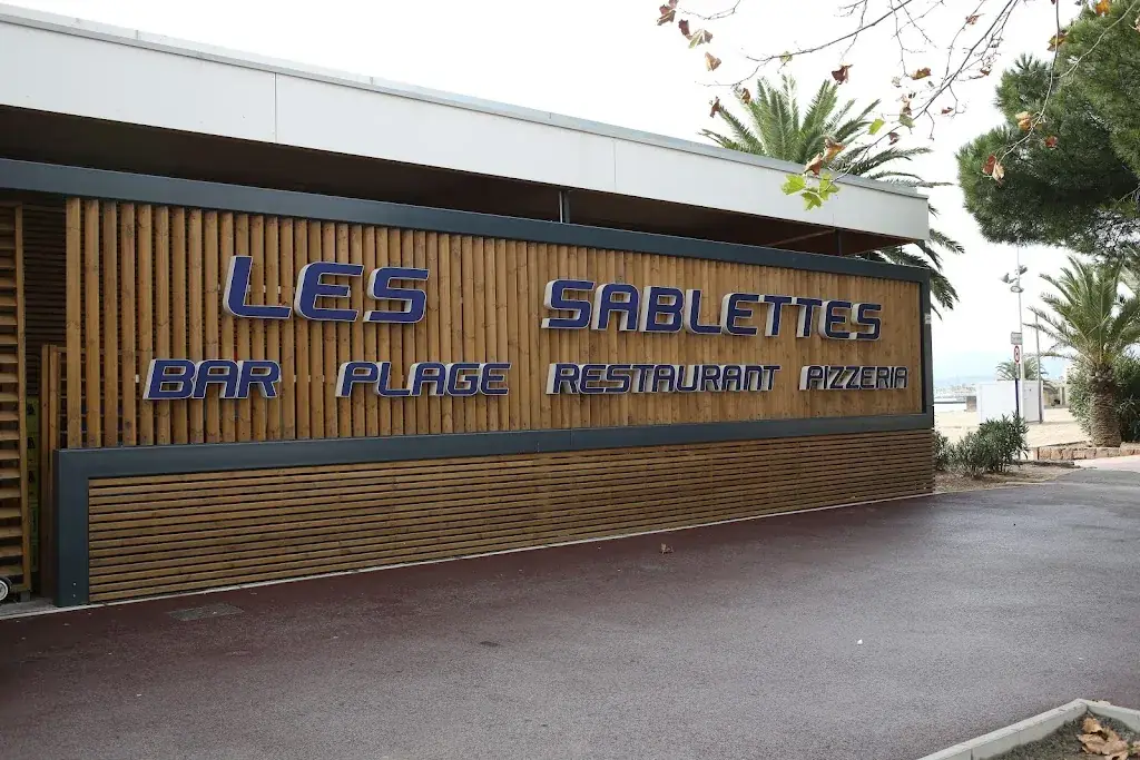 Les Sablettes restaurant in Fréjus