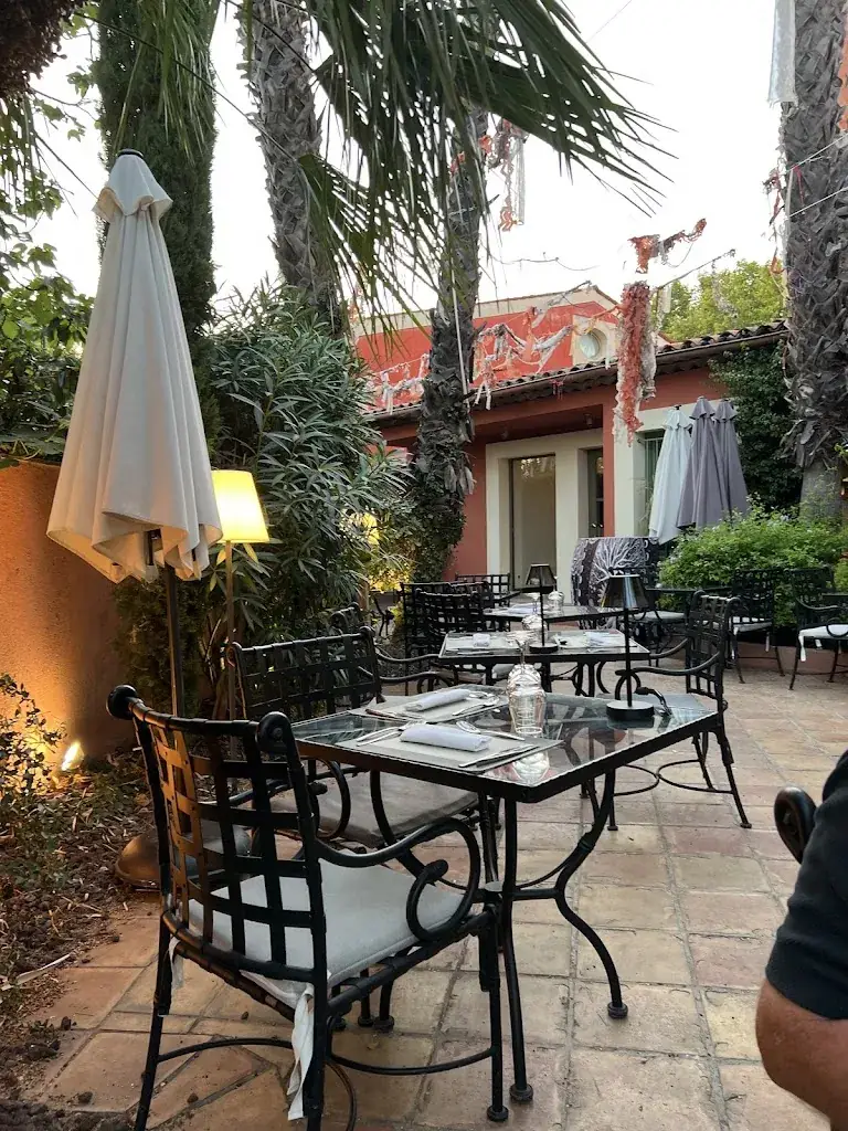 Elisabeth Rippstein_La table de Guillôme à l’hôtel l’Arena_Fréjus_recensione