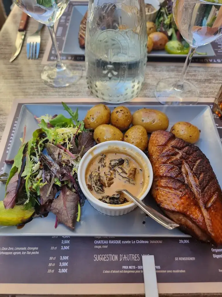 Katherine_LES COPAINS D'ABORD_Fréjus_review