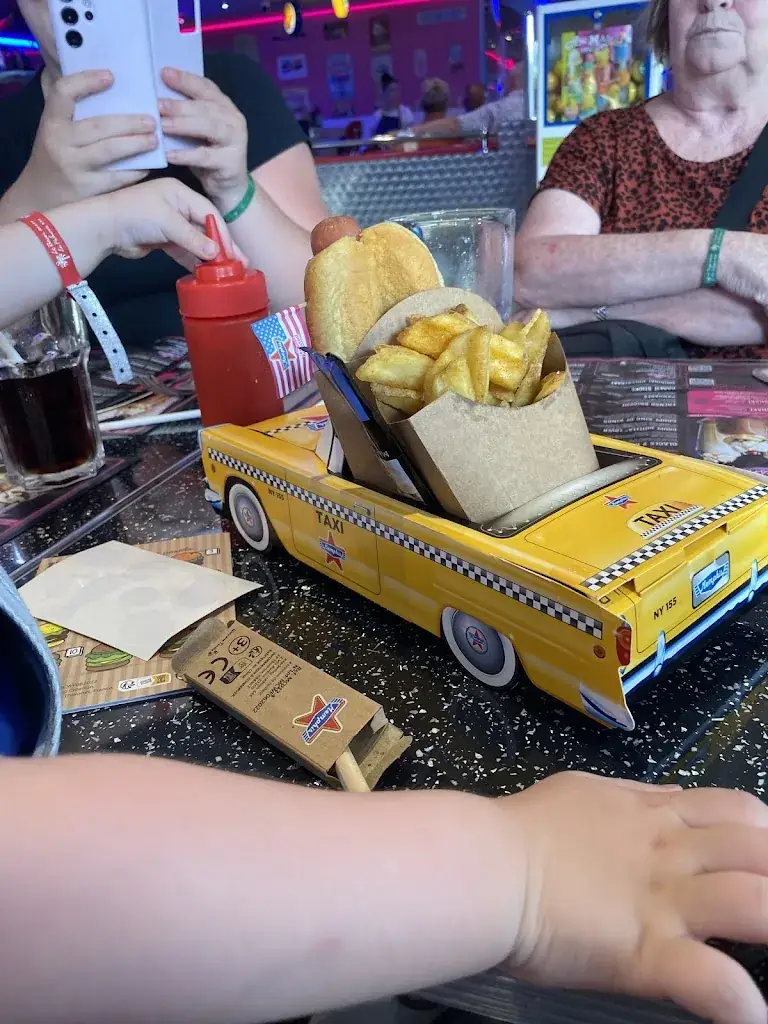 Oona Cardon_439 Restaurant_Fréjus_review