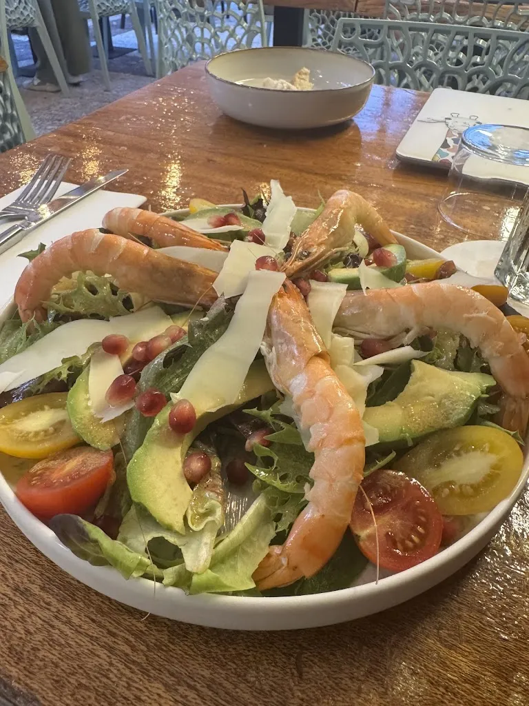 lysa mazzoleni_CALM bar à huitres Port Fréjus_Fréjus_review