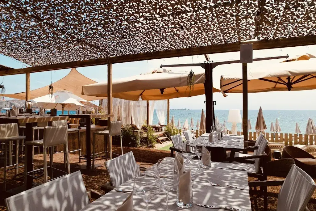 Kazaar Klub restaurant in Fréjus