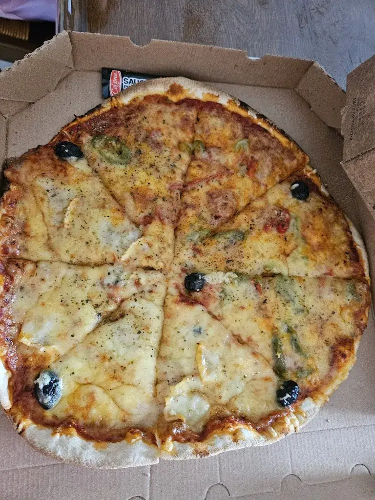 Fred Et Cora Counard-Docquier_pizzeria du port_Fos-sur-Mer_recensione