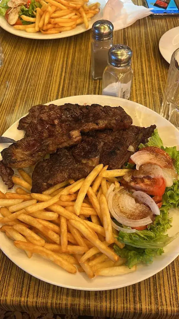 Alia Atime_pizzeria du port_Fos-sur-Mer_recensione