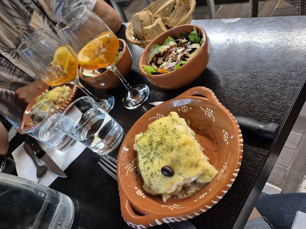 LE SAUDADE_Fos-sur-Mer_slider_image_2