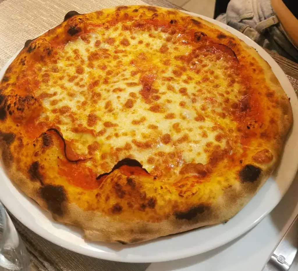 Menu_Pizzeria Le Naples_Fos-sur-Mer_image_5