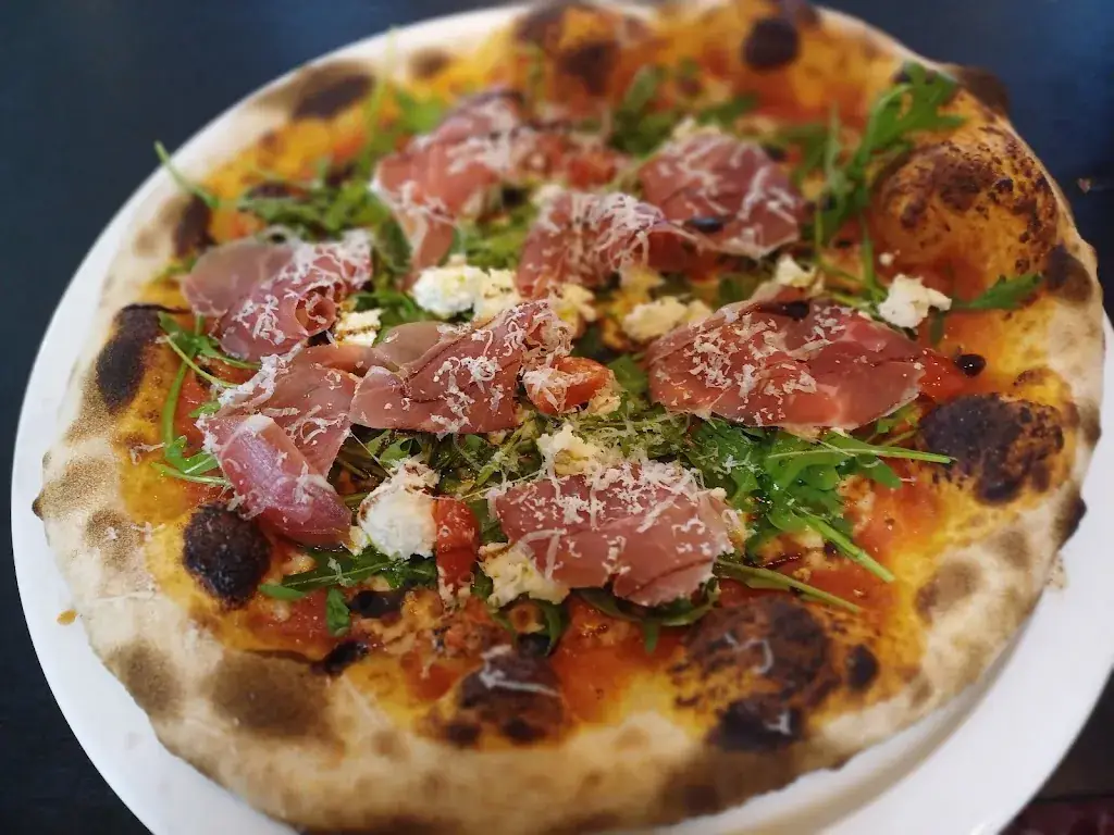 Pizzeria Le Naples_Fos-sur-Mer_slider_image_2