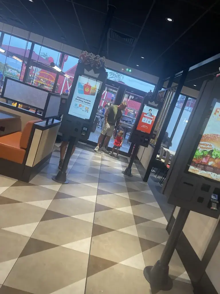 Burger King_Fos-sur-Mer_slider_image_3