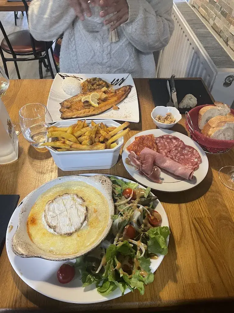 David Bradshaw_Le Veneur Noir_Pérouges_review