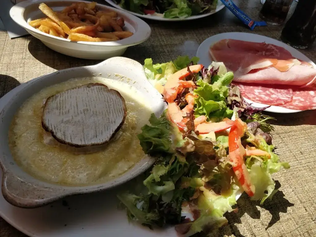 A Cartimil_Le Veneur Noir_Pérouges_review