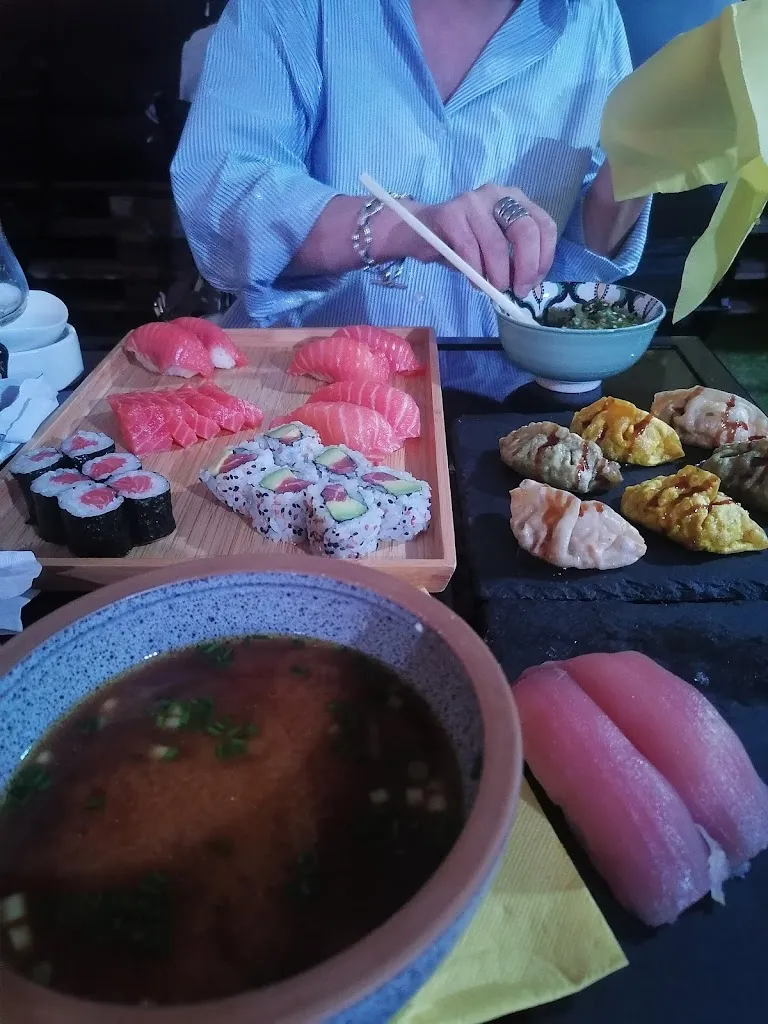 Esteban Marion_Sushi Pearl Rocbaron_Rocbaron_review