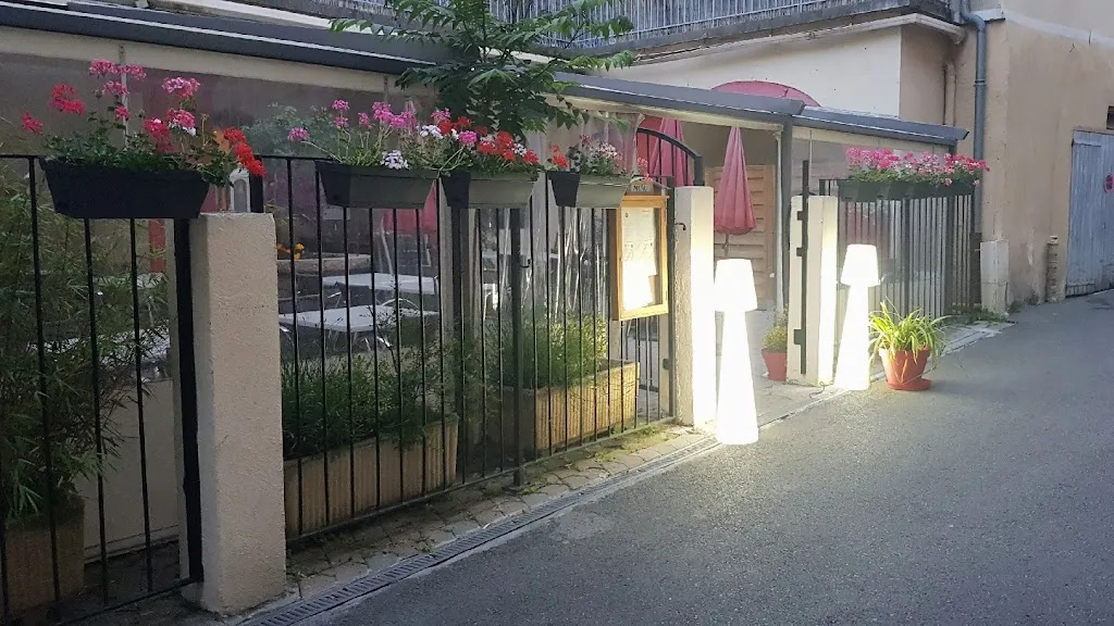 La Menthe Poivrée_Gap_slider_image_1