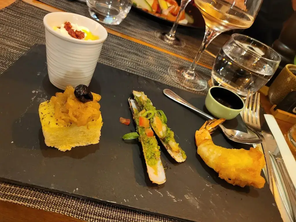 Cassandra Lupano_Le Perroquet_Gap_review