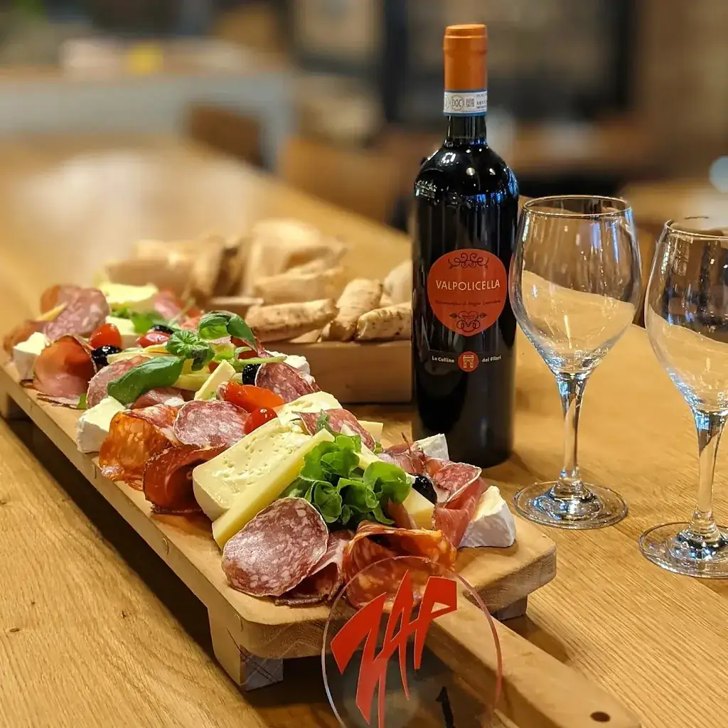 Zap Pizza Resto_Gap_slider_image_3