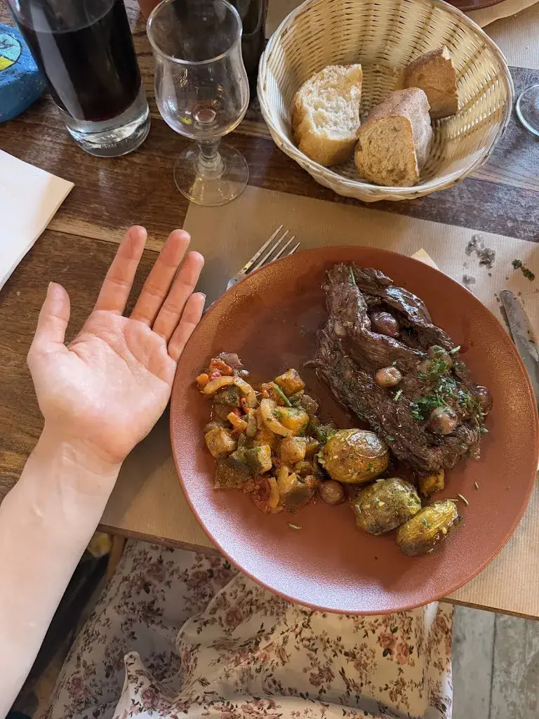 Le Relais de la Tour_Pérouges_slider_image_3