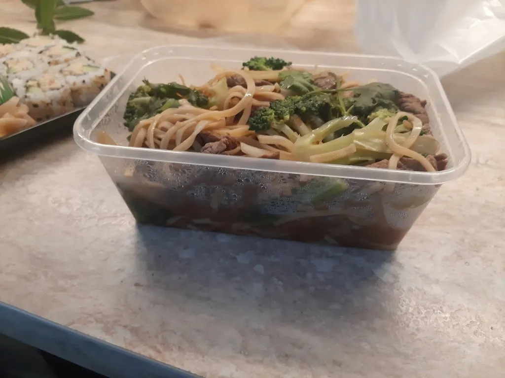 Menü_Sushi et noodles_Gardanne_Bild_8