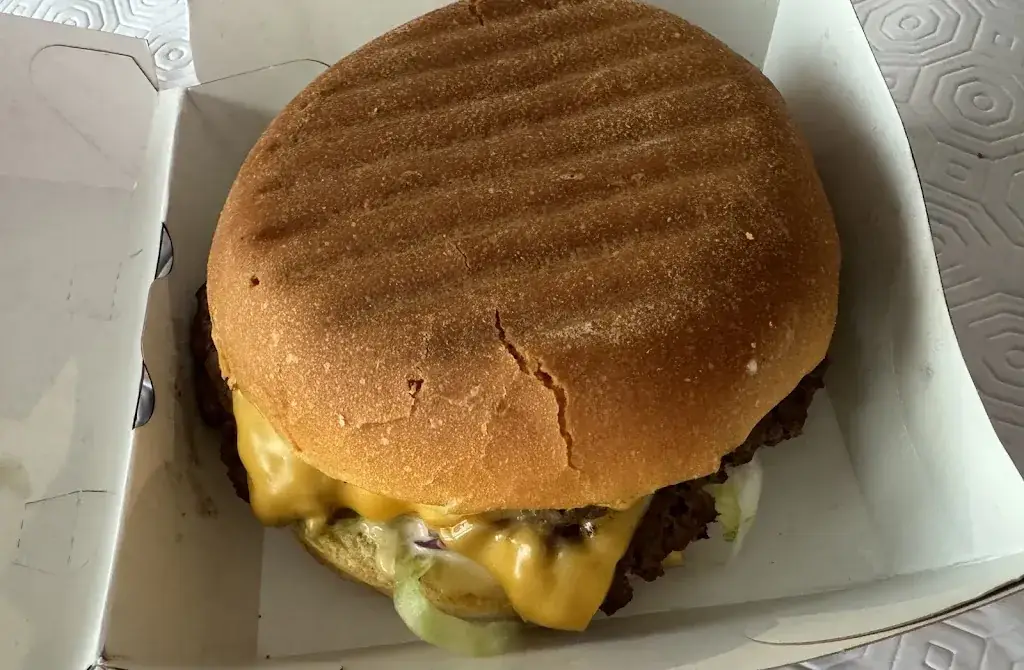 Peca SYLLA_Casa del burger_Gardanne_Bewertung