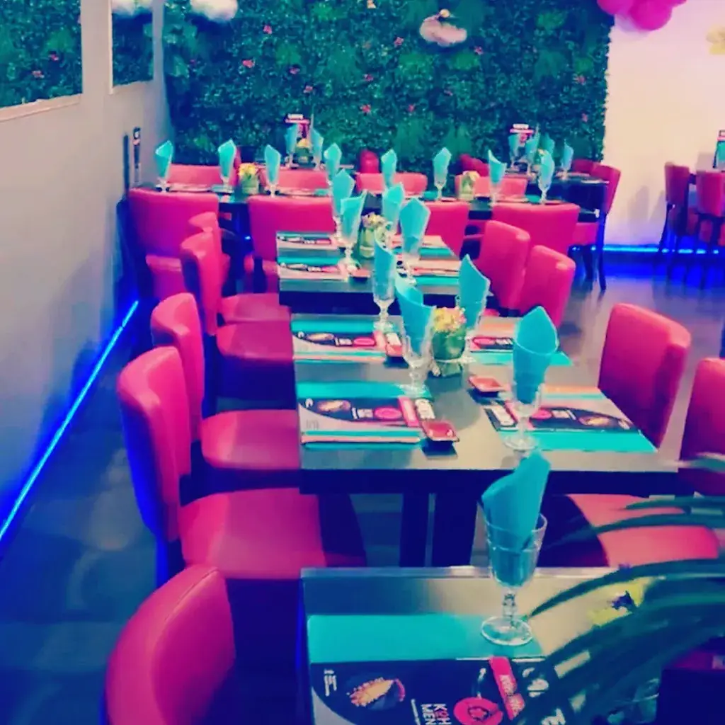 SUSHIS RAPIDE Restaurant in Mimet