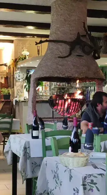 Le Saint Yves_Sainte-Agnès_slider_image_2