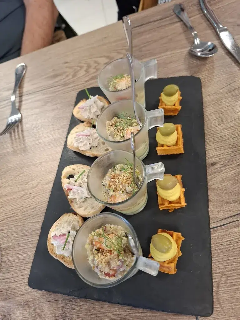 Jean Marc Espenel_Restaurant Les 2 Gourmands_Saint-Nizier-de-Fornas_review