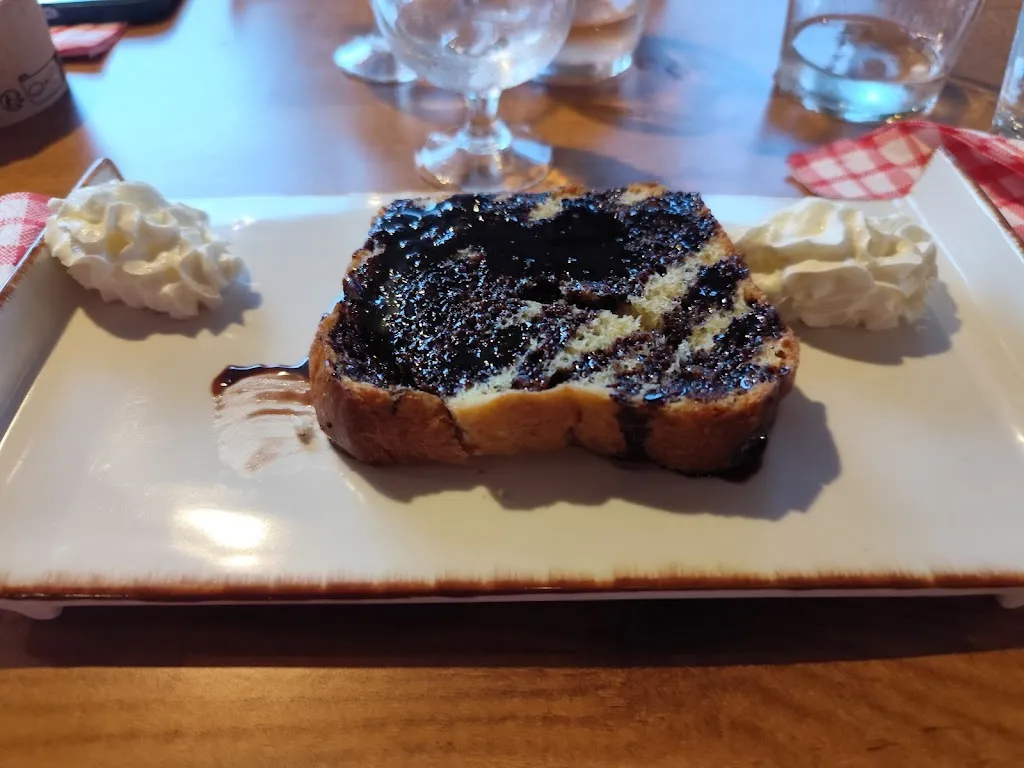 Denise Melines_Snack du camping_Ginasservis_review