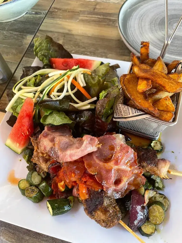 Анна Фомина_Le Bistrot Du Cours_Vinon-sur-Verdon_review