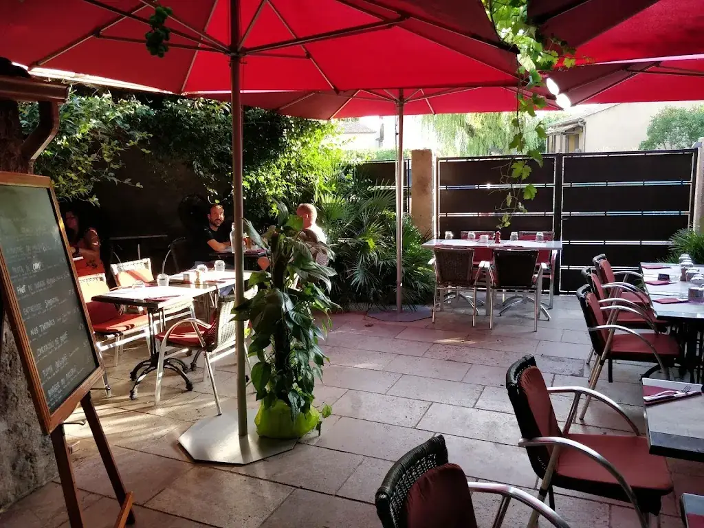 Le Bistrot Du Cours ristorante a Vinon-sur-Verdon