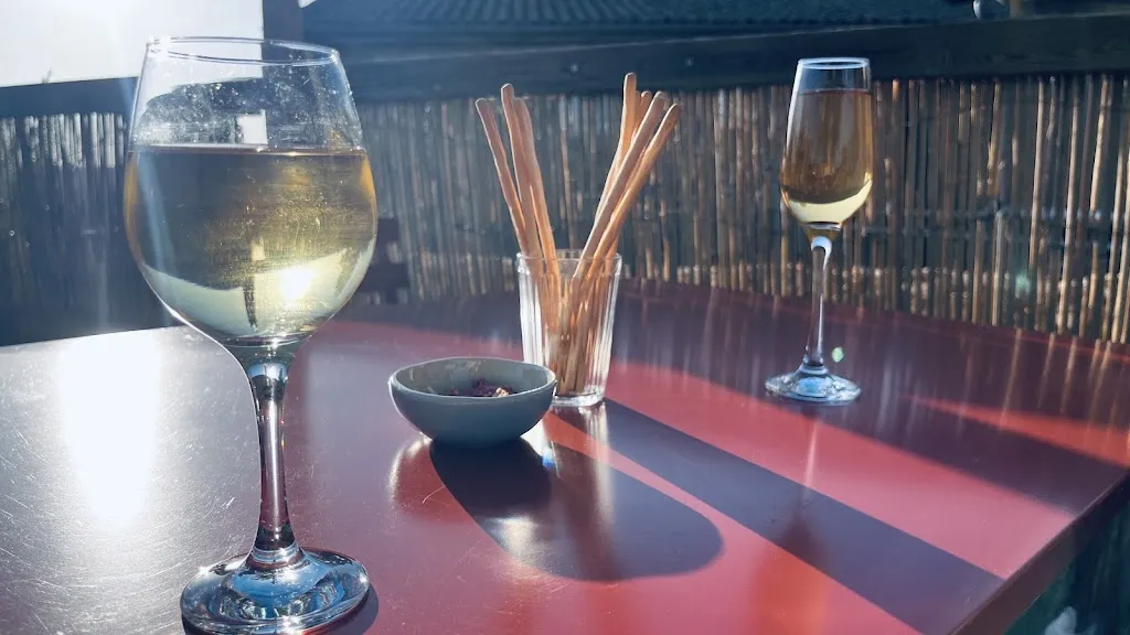 Nicolas Bazille_Auberge du Chatö_Merle-Leignec_recensione