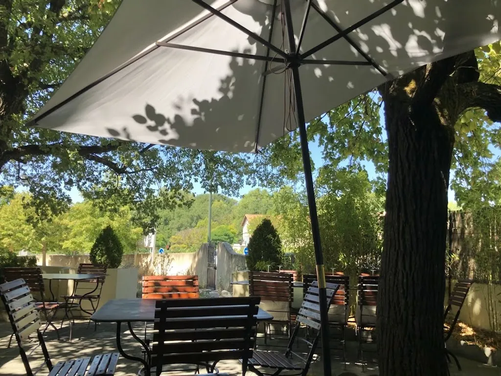 Auberge des Tilleuls ristorante a Grambois