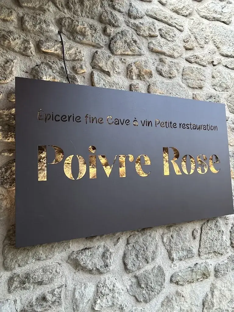 Thomas van Vliet_Poivre Rose_Grambois_review