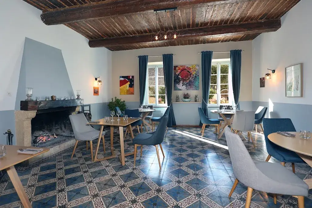 Le Cheval Blanc_Bastide-des-Jourdans_slider_image_1